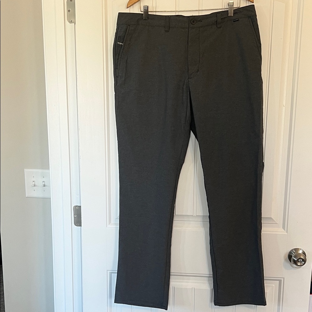 Travis Mathew Golf Pants Size 38 x 32